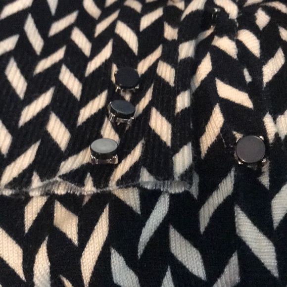 Premise Studio Black And Cream Geometric Pattern Button Front Cardigan. EUC - Picture 4 of 5